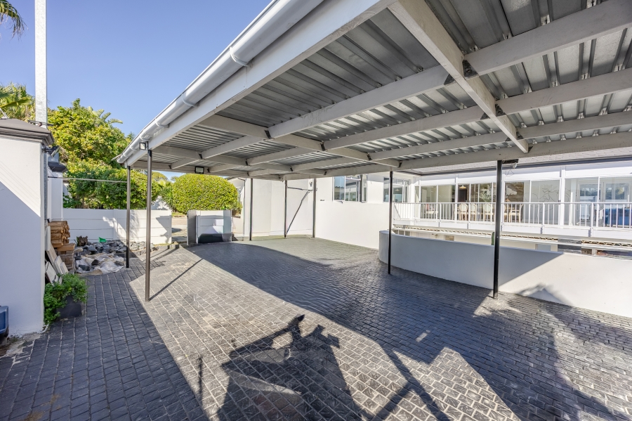 5 Bedroom Property for Sale in Milnerton Central Western Cape